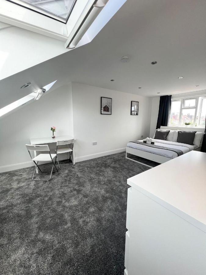 Stunning Flat In Greater London Hotel Exterior foto
