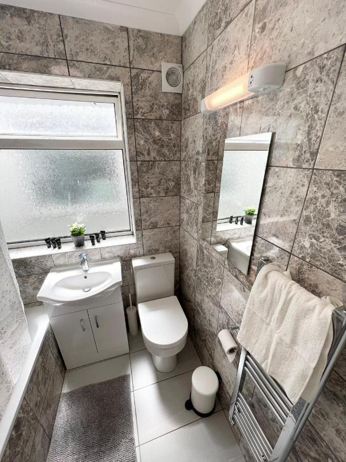 Stunning Flat In Greater London Hotel Exterior foto