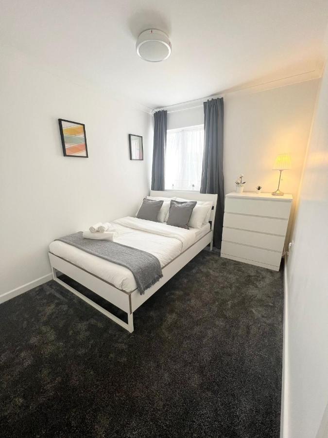 Stunning Flat In Greater London Hotel Exterior foto