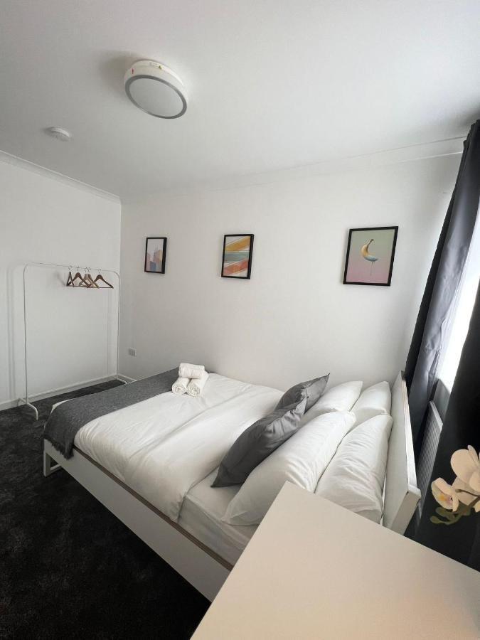 Stunning Flat In Greater London Hotel Exterior foto